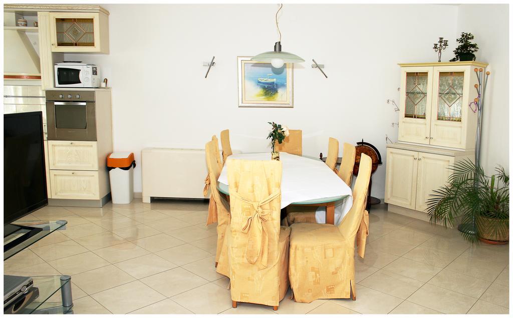 Apartments Ruza Primošten Cameră foto