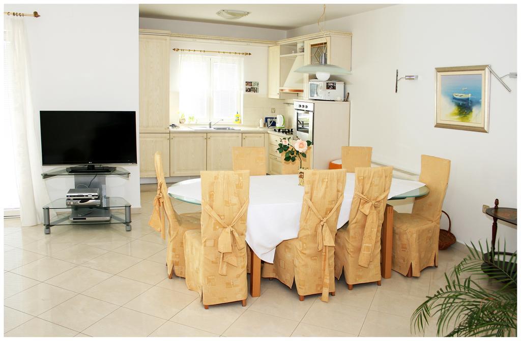 Apartments Ruza Primošten Cameră foto